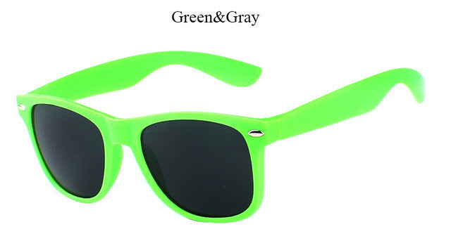 Classic Brand Retro Rivet Sunglasses Fashion Unisex Women Men Square Mirror Sun Glasses For Male Female Oculos UV400